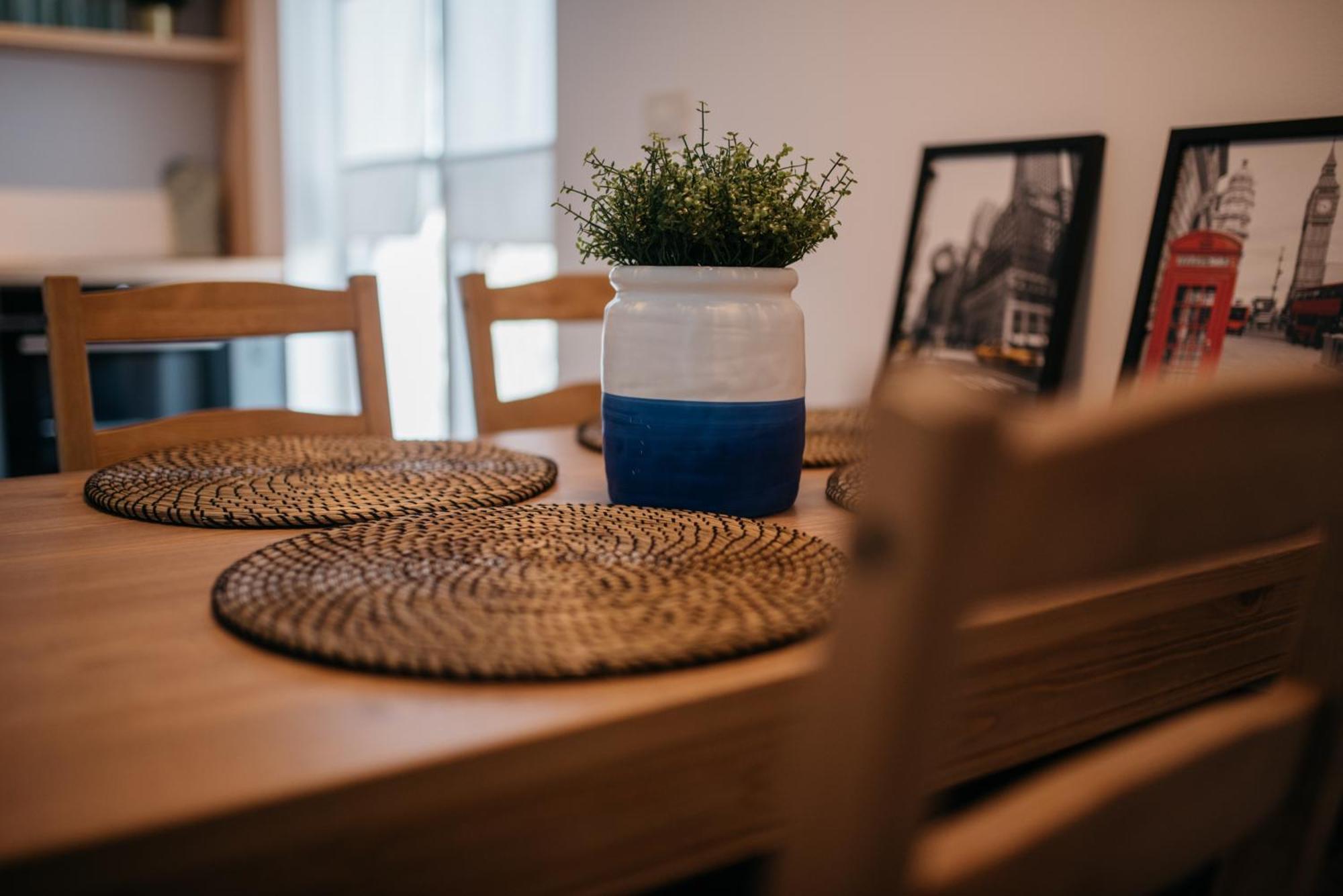 Dumbravita  Nuez Apartments מראה חיצוני תמונה